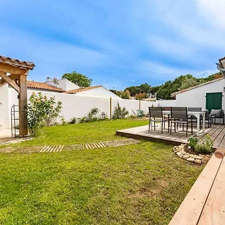 Maison Neuve Avec Piscine Chauffee - 4 Chambres, Pres - Fr-1-835-39 Villa