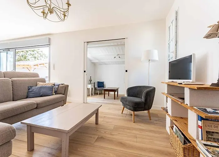 Maison Neuve Avec Piscine Chauffée – 4 Chambres, Près - Fr-1-835-39 Villa *