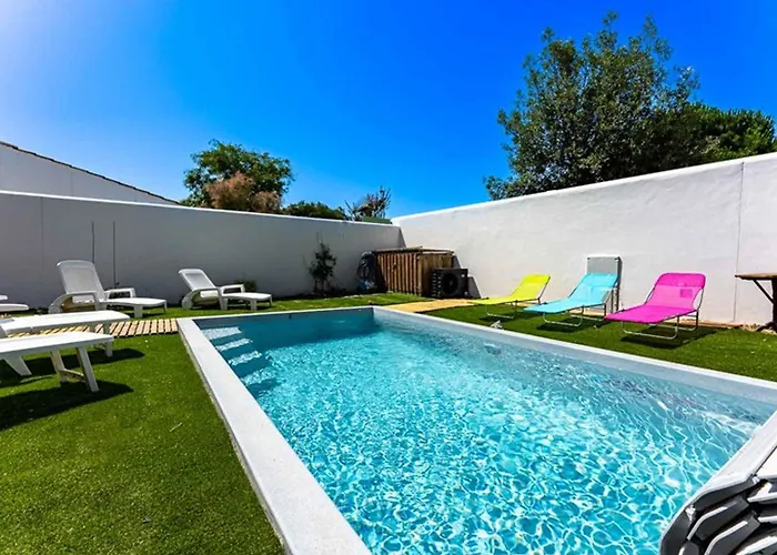 Villa Maison Neuve Avec Piscine Chauffée – 4 Chambres, Près - Fr-1-835-39